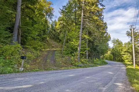 664 Ranney Rd, Stockbridge, VT 05772