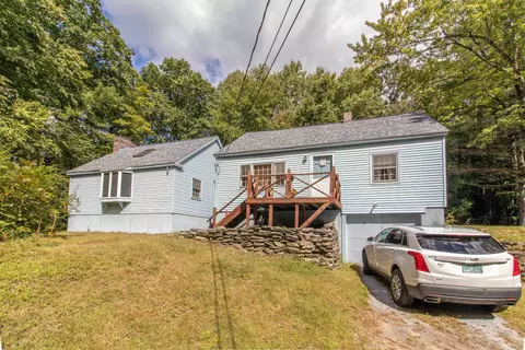 135 N Main St, Mont Vernon, NH 03057