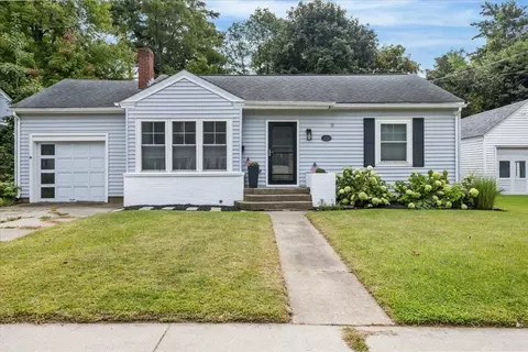 105 Saratoga Ave, Burlington, VT 05408