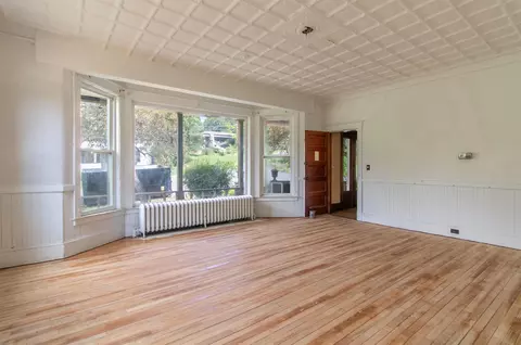 Living - 286 Carter St, Barnet, VT 05821 photo 5 of 5