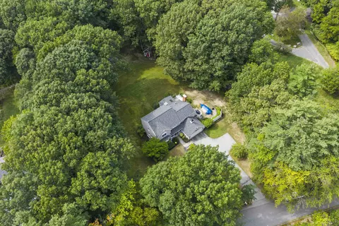 View/Area - 19 Highland Rd, Kensington, NH 03833 photo 1 of 2