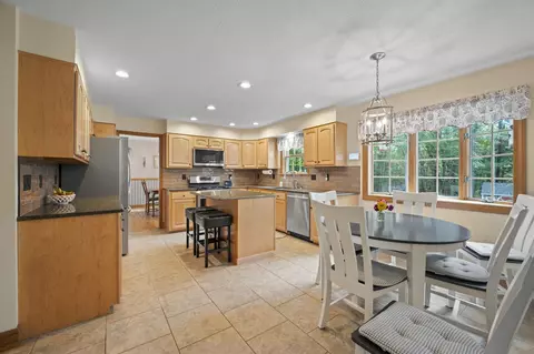 Kitchen - 19 Highland Rd, Kensington, NH 03833 photo 3 of 4