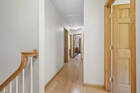 Entry Way - 19 Highland Rd, Kensington, NH 03833 photo 3 of 4