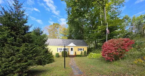 69 Elephant Ln, Royalton, VT 05068