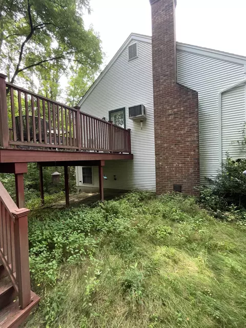 92 Saint Laurent St, Epping, NH 03042 photo 3