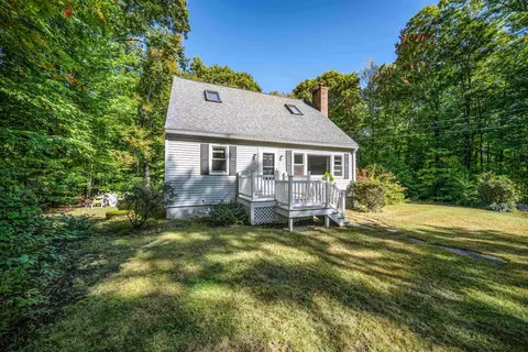 366 Beauty Hill Rd, Barrington, NH 03825