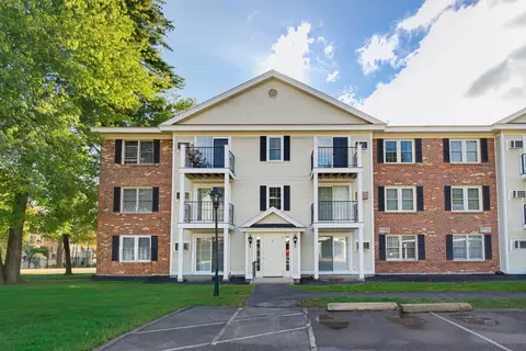 2 Northbrook Dr #210, Manchester, NH 03102