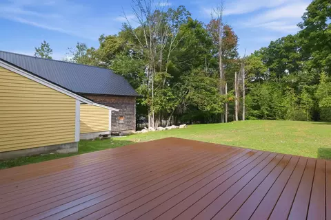 Exterior - 38 Dunbarton Center Rd, Bow, NH 03304 photo 6 of 11