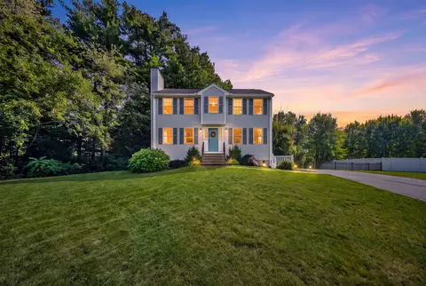 1 Noyes Ln, Merrimac, MA 01860