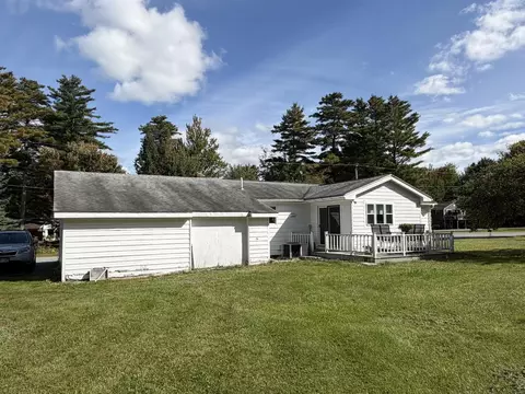 Exterior - 3 Brook Rd, Gorham, NH 03581 photo 2 of 18