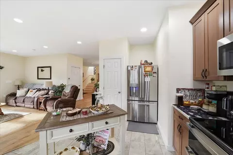 135 Sunrise Dr # 209, St. Albans Town, VT 05478