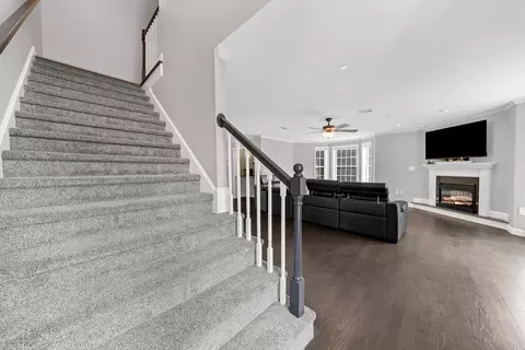 Entry Way - 22 Scribner Rd #4, Fremont, NH 03044 photo 3 of 6