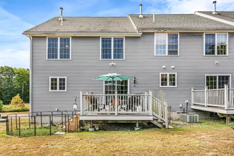 Exterior - 22 Scribner Rd #4, Fremont, NH 03044 photo 4 of 6