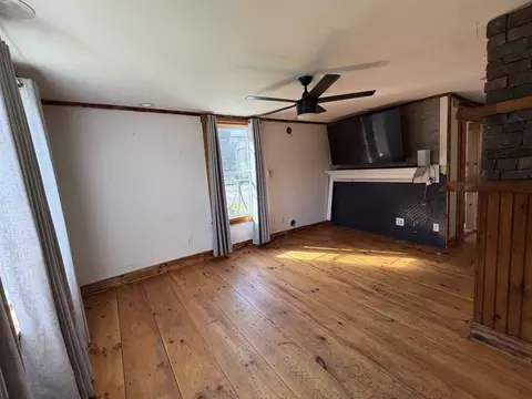 Living - 192 Elmore Rd, Worcester, VT 05682 photo 4 of 6