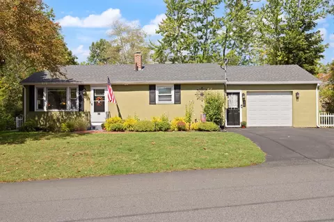 36 E Glenwood St, Nashua, NH 03060