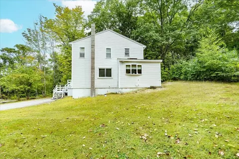 Exterior - 9 Beaver Lake Rd, Derry, NH 03038 photo 2 of 5