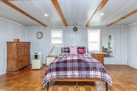 Bedroom - 9 Beaver Lake Rd, Derry, NH 03038 photo 1 of 6