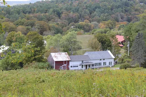 288 Mill St, West Fairlee, VT 05083