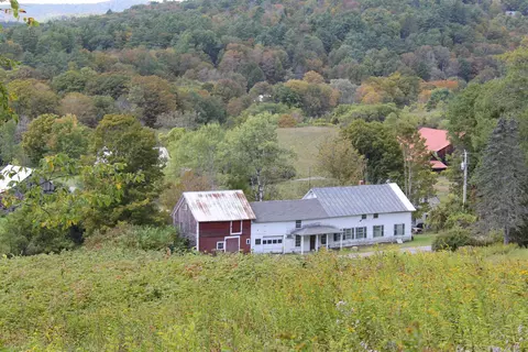 288 Mill St, West Fairlee, VT 05083