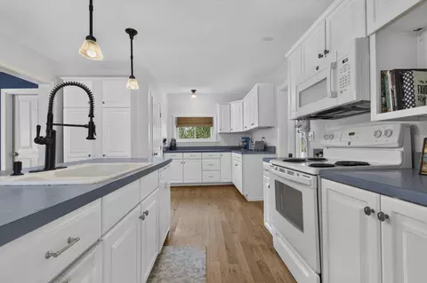 Kitchen - 38 High St, Derry, NH 03038 photo 1 of 6
