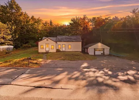 82 Pleasant Pond Rd, Francestown, NH 03043