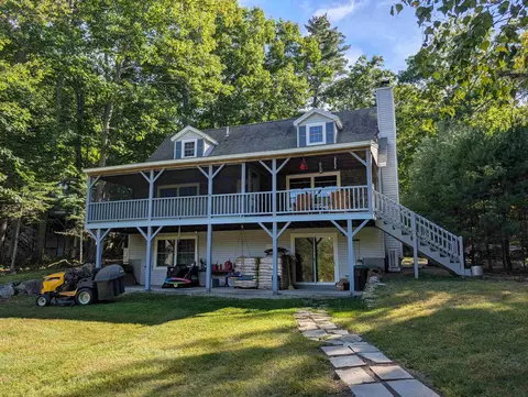 71 Heatherwood Dr, Moultonborough, NH 03254
