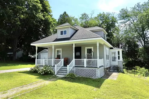 3 Gilson St, Milford, NH 03055