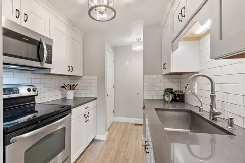 Kitchen - 29 Webber Rd UNIT A, Hampstead, NH 03841 photo 1 of 3