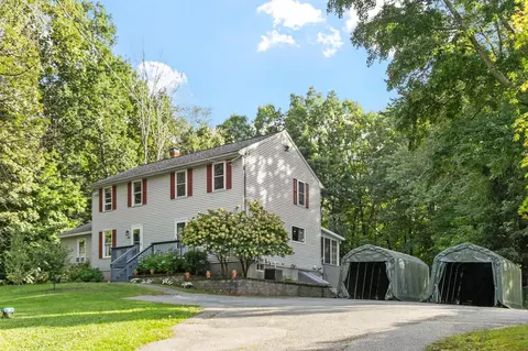29 Webber Rd UNIT A, Hampstead, NH 03841