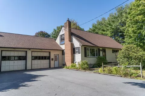 1229 Porters Point Rd, Colchester, VT 05446