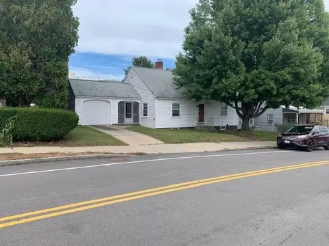 92 Temple St, Nashua, NH 03060