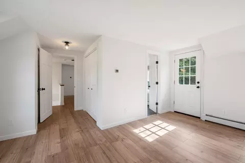 Entry Way - 161 Lancaster Rd, Gorham, NH 03581 photo 5 of 8