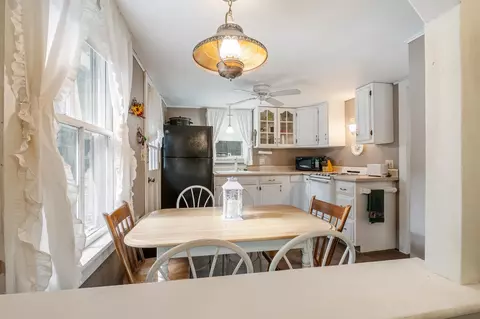 Dining - 161 Lancaster Rd, Gorham, NH 03581 photo 3 of 4