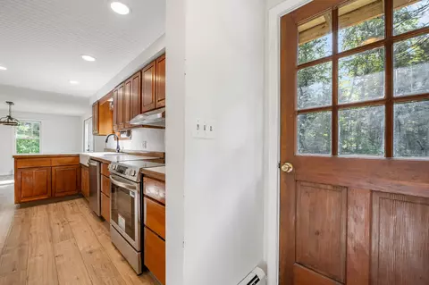 Entry Way - 161 Lancaster Rd, Gorham, NH 03581 photo 2 of 8