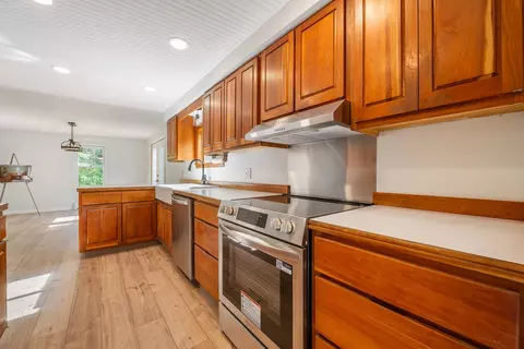 Kitchen - 161 Lancaster Rd, Gorham, NH 03581 photo 3 of 7