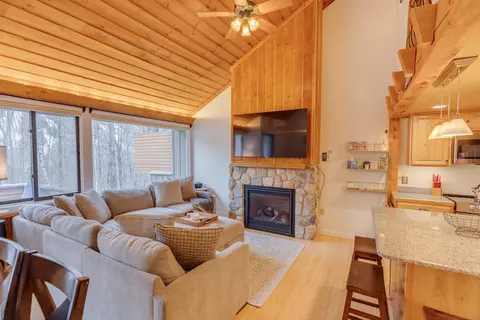 19 Big Coolidge Rd #3, Lincoln, NH 03251
