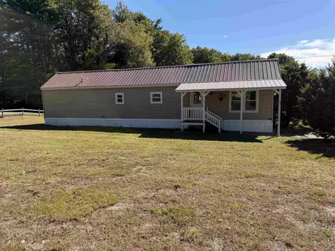 14 Meetinghouse Rd, Hinsdale, NH 03451