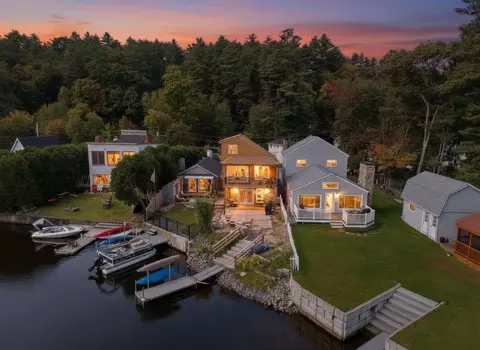 37 Bay St, Goffstown, NH 03045