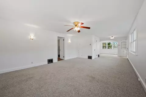 Living - 600 Main St, Gorham, NH 03581 photo 5 of 7
