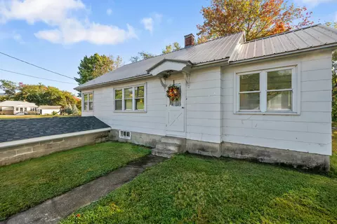 Exterior - 600 Main St, Gorham, NH 03581 photo 3 of 17