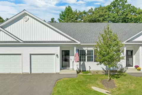 15 Angel Point Cir # B, Goffstown, NH 03045