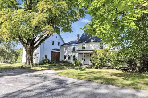 140 Bow Bog Rd, Bow, NH 03304