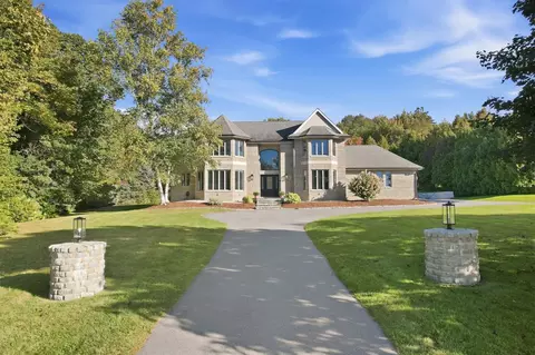 Exterior - 49 Aster Ln, Williston, VT 05495 photo 2 of 10