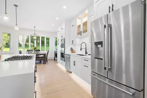 Kitchen - 49 Aster Ln, Williston, VT 05495 photo 5 of 5