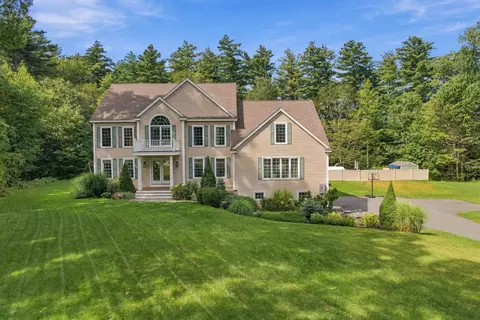 Exterior - 11 Trimble Trl, Kensington, NH 03833 photo 2 of 3