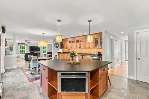 Kitchen - 11 Trimble Trl, Kensington, NH 03833 photo 6 of 12