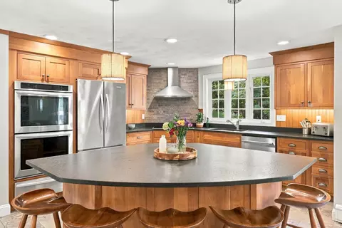 Kitchen - 11 Trimble Trl, Kensington, NH 03833 photo 5 of 12