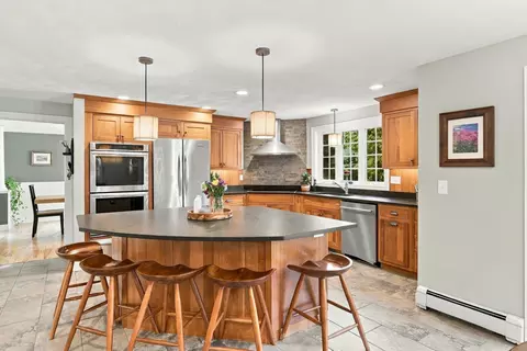 Kitchen - 11 Trimble Trl, Kensington, NH 03833 photo 7 of 12