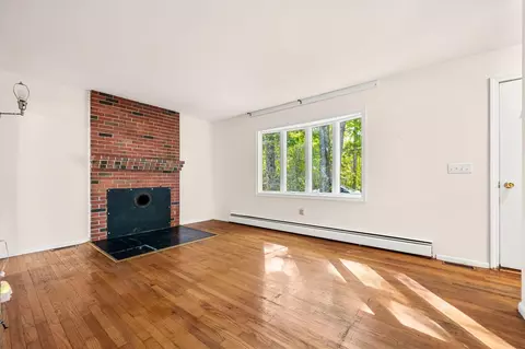 Living - 67 Walnut Ave, North Hampton, NH 03862 photo 2 of 6