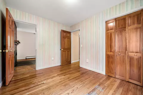 Bedroom - 67 Walnut Ave, North Hampton, NH 03862 photo 2 of 10